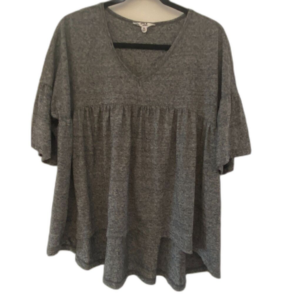 Jack by BB Dakota Grey V-Neck Bell Short Sleeve Top Women's Size Medium